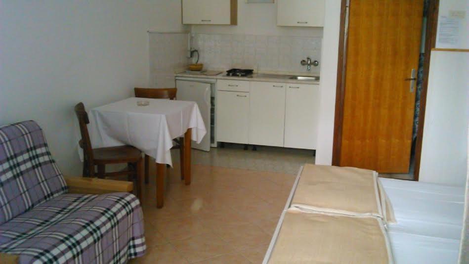 Apartmani Ana Novi V. - Studio Novi Vinodolski Exterior foto